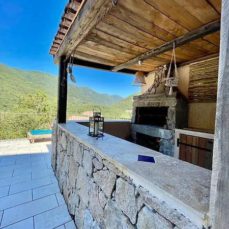 Casa Arena Authentique Maison De Village Avec Piscine Au Coeur De L'alta Rocca - Feriehus