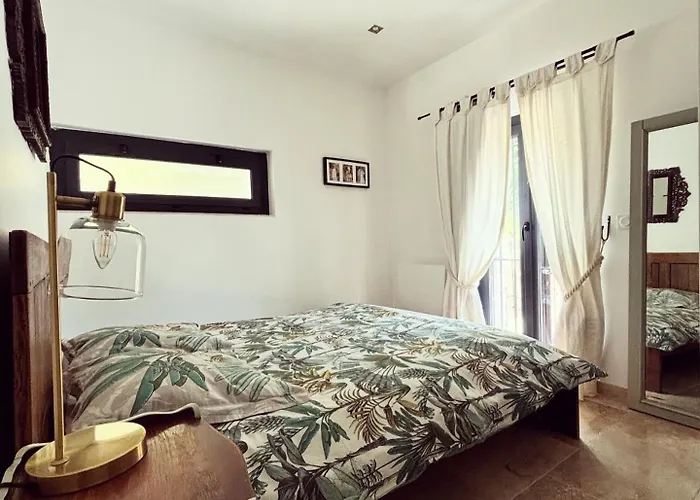 בית נופש Casa Arena Authentique Maison De Village Avec Piscine Au Coeur De L'alta Rocca - *