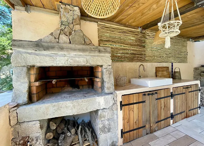 Casa Arena Authentique Maison De Village Avec Piscine Au Coeur De L'alta Rocca - Prázdninový dům